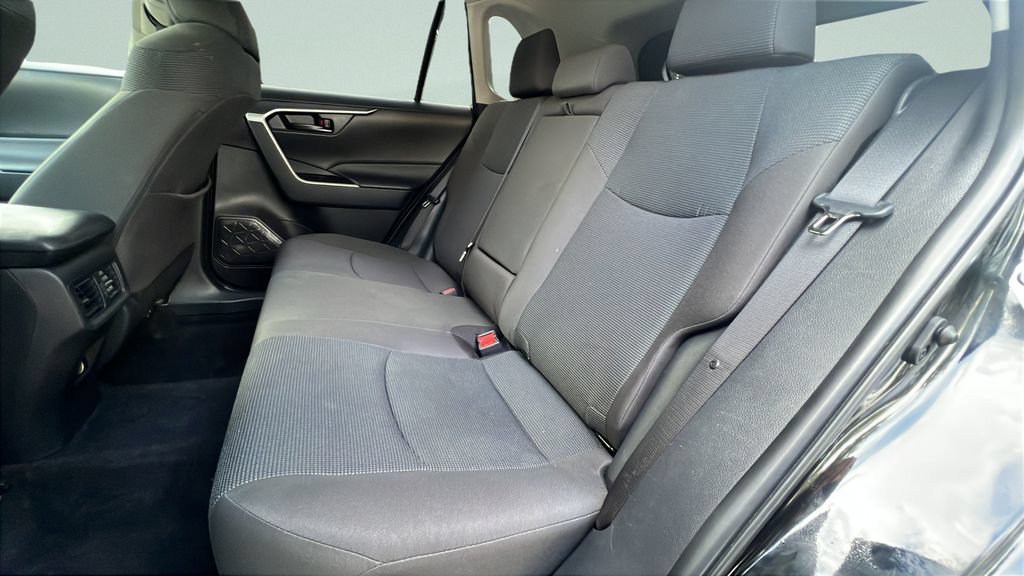 Used 2025 Toyota RAV4 LE FWD image 12