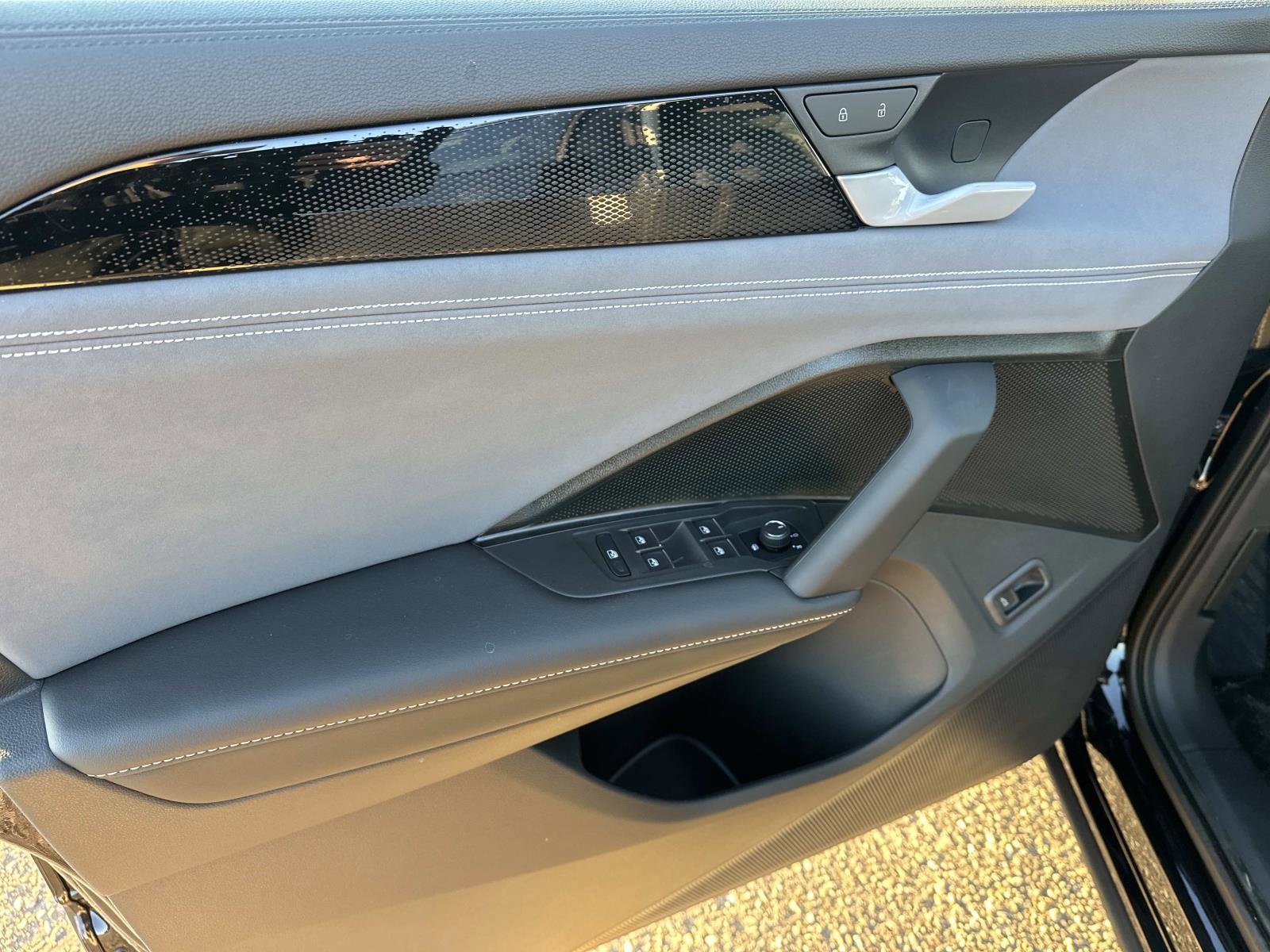 New 2026 Volkswagen Tiguan SE image 15