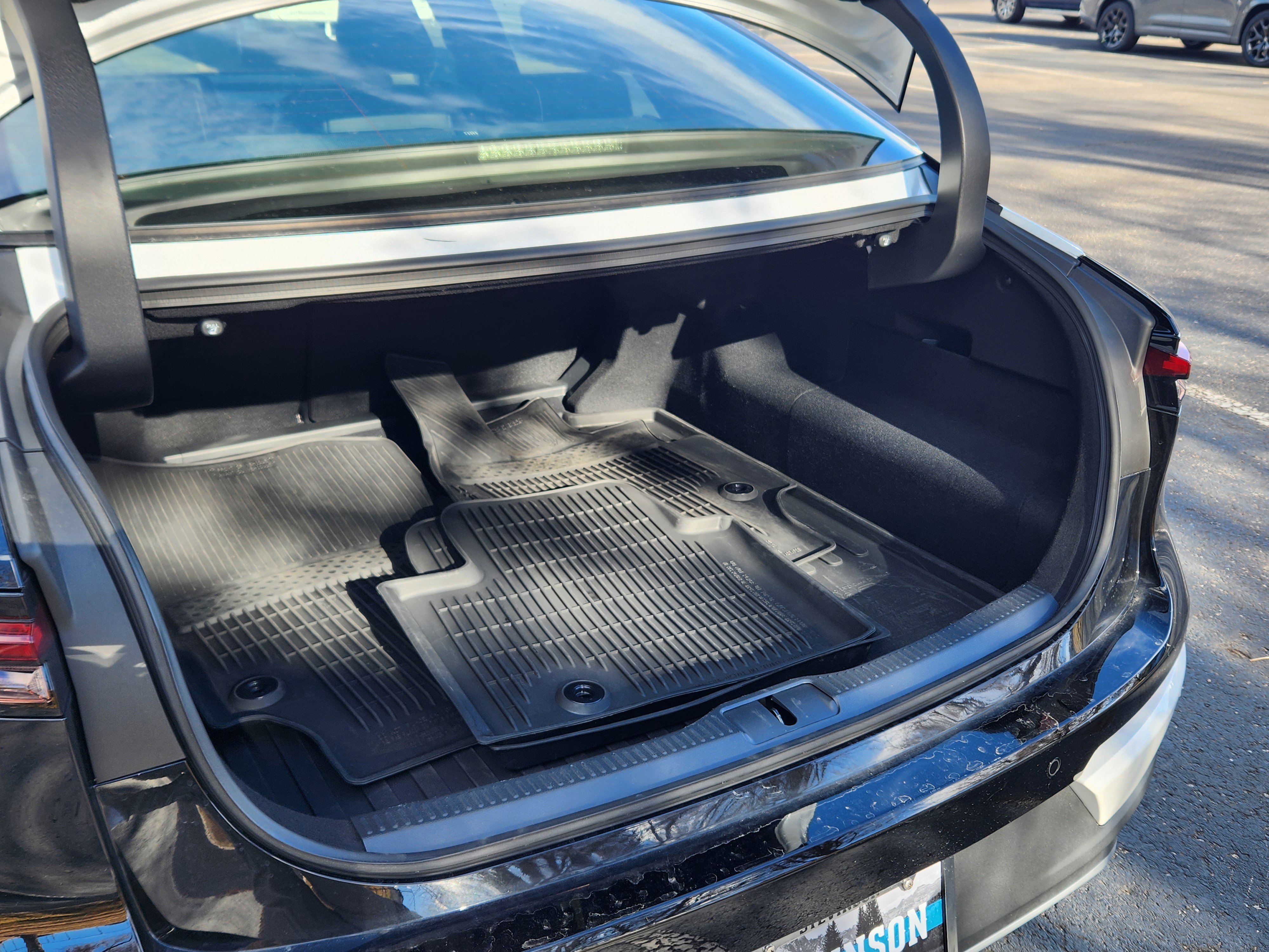 Used 2026 Toyota Crown Platinum image 21