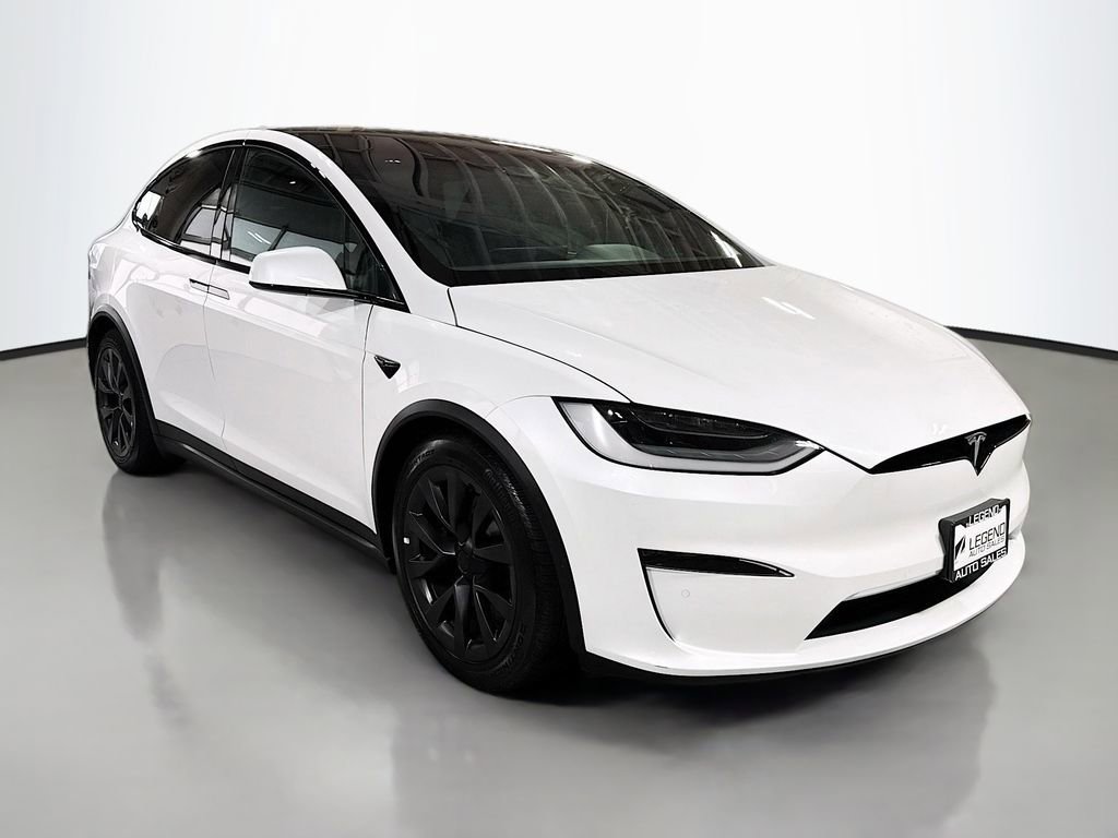 Used 2023 Tesla Model X image 3