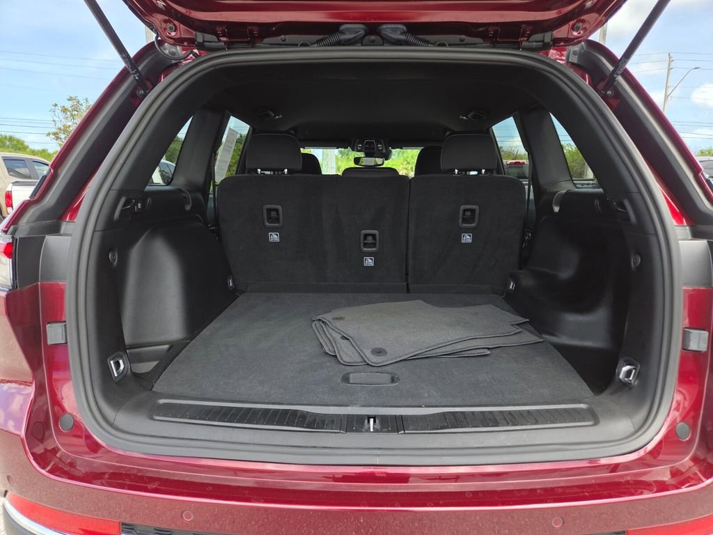 Used 2024 Jeep Grand Cherokee Laredo RWD image 15