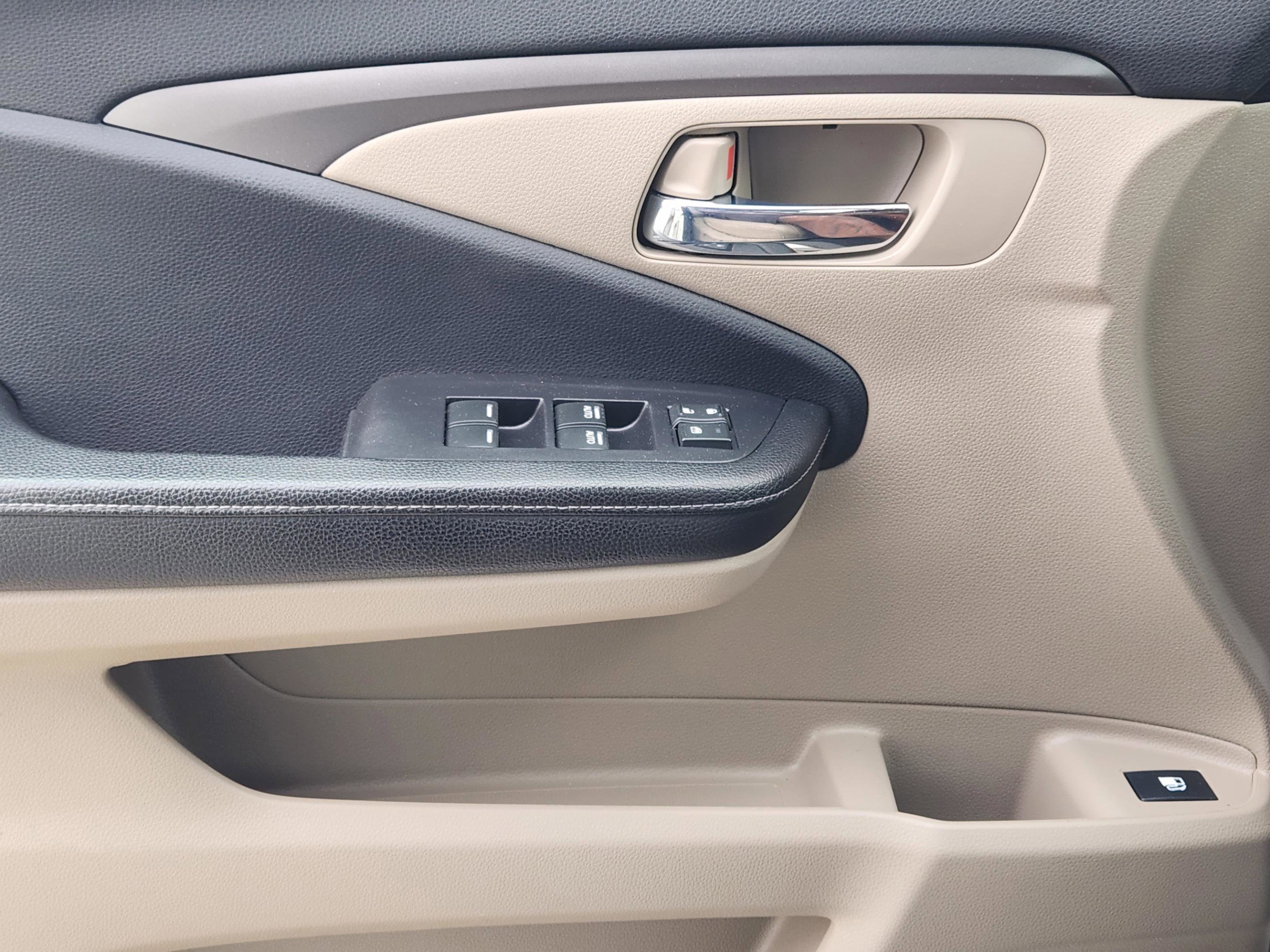 Used 2019 Honda Ridgeline RTL-T image 23