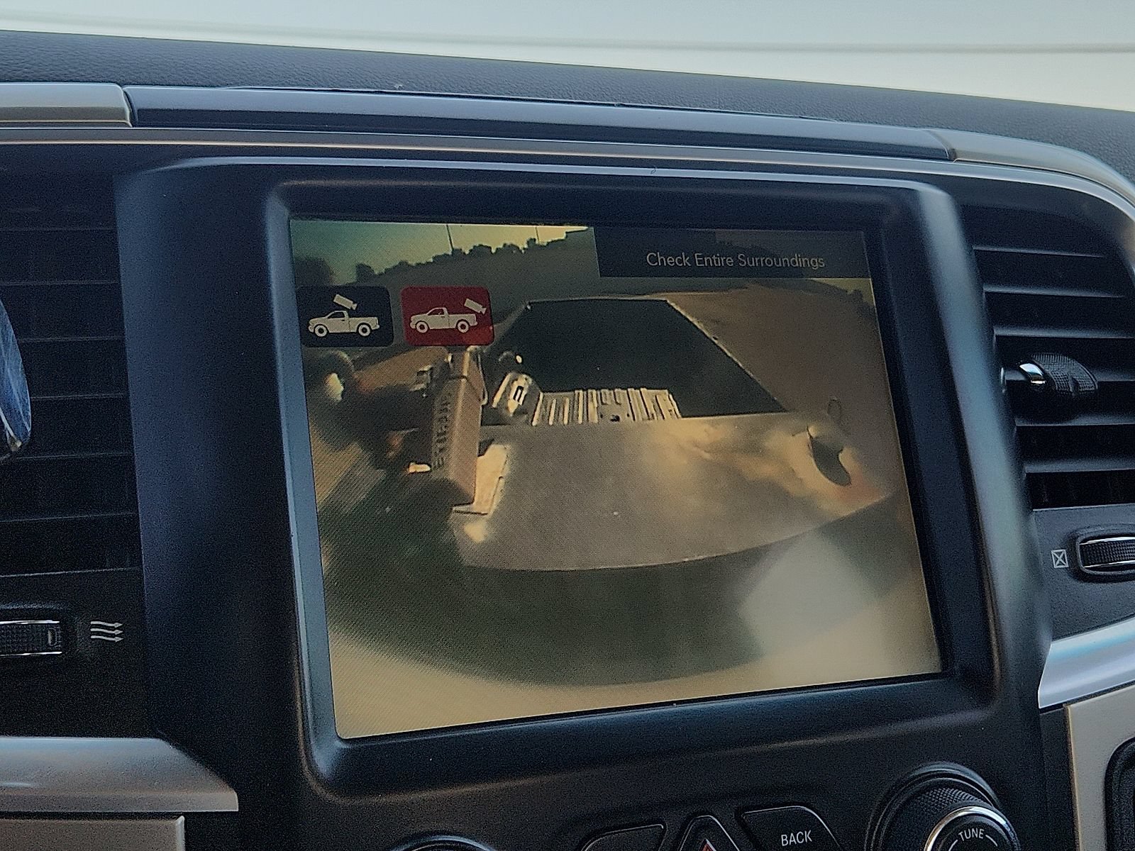 Used 2014 RAM 3500 SLT AWD/4WD image 13