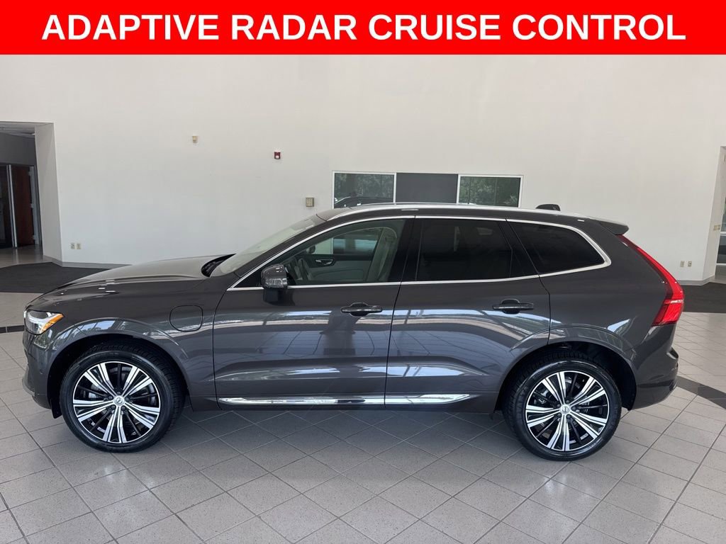 Used 2022 Volvo XC60 T8 Inscription w/ Advanced Package image 4
