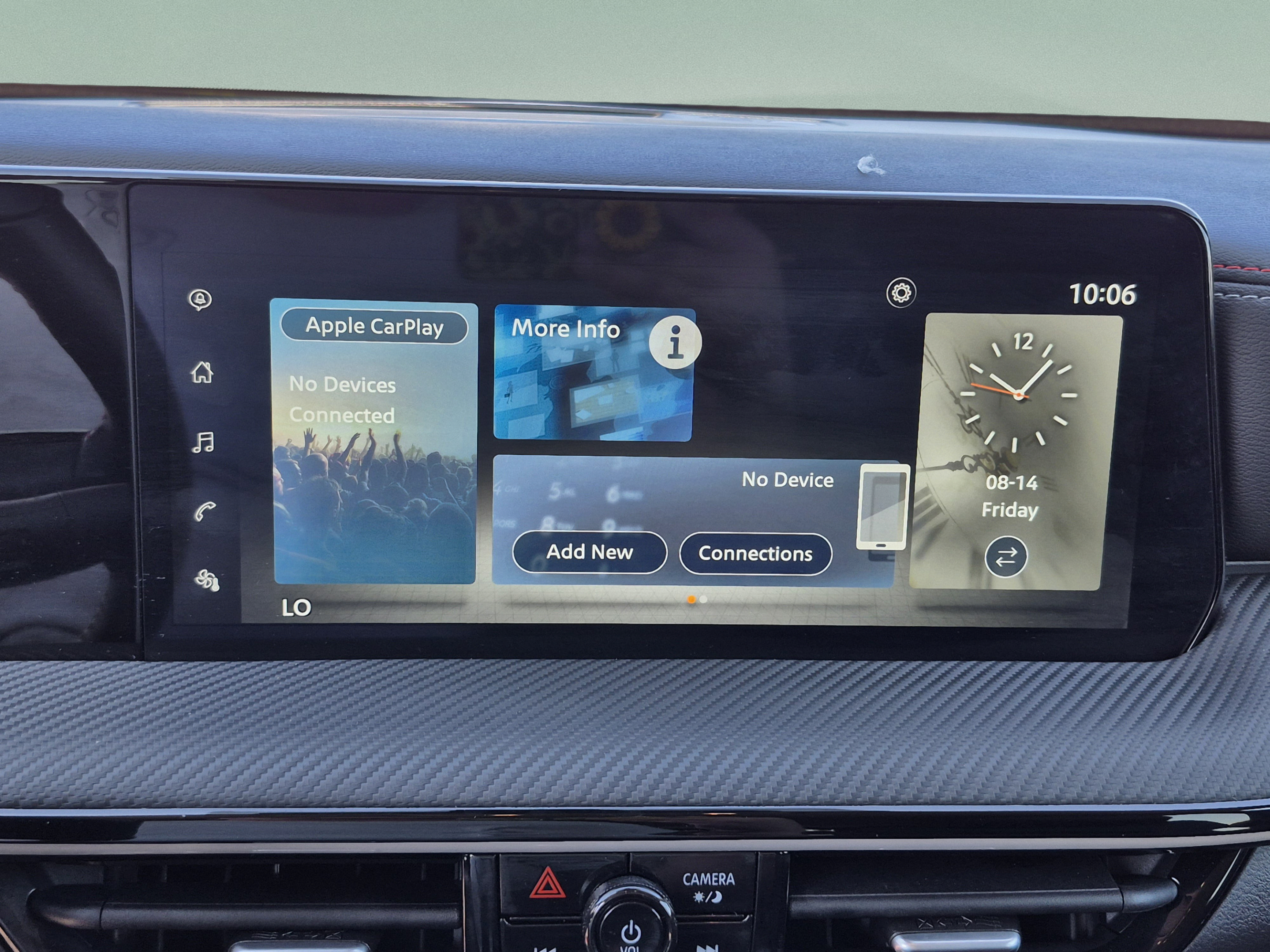 Certified 2025 Nissan Kicks SR FWD image 25