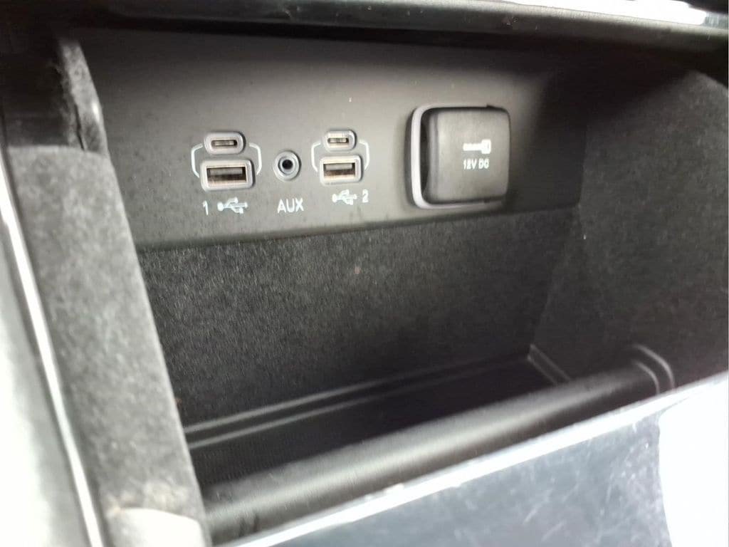 Used 2021 Jeep Grand Cherokee L Limited AWD/4WD image 26
