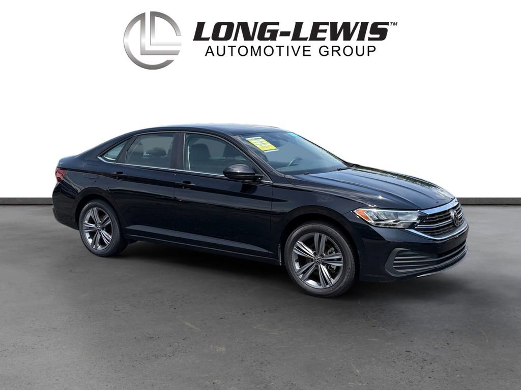 Certified 2023 Volkswagen Jetta SE FWD image 10