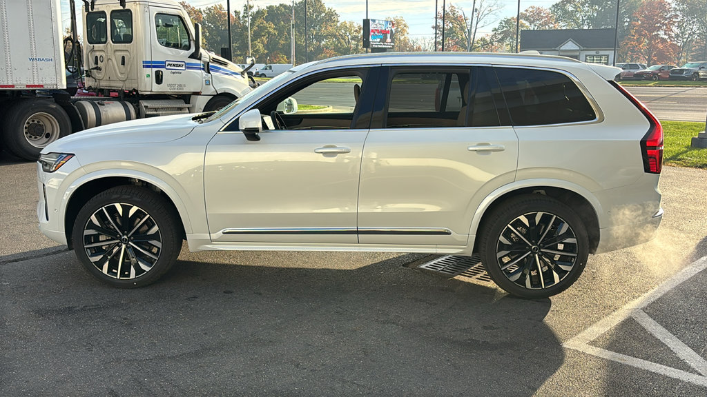 New 2027 Volvo XC90 B6 Plus AWD/4WD image 3
