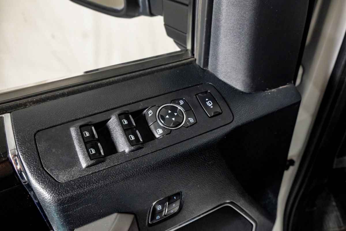 Used 2018 Ford F250 Platinum w/ Platinum Ultimate Package AWD/4WD image 36