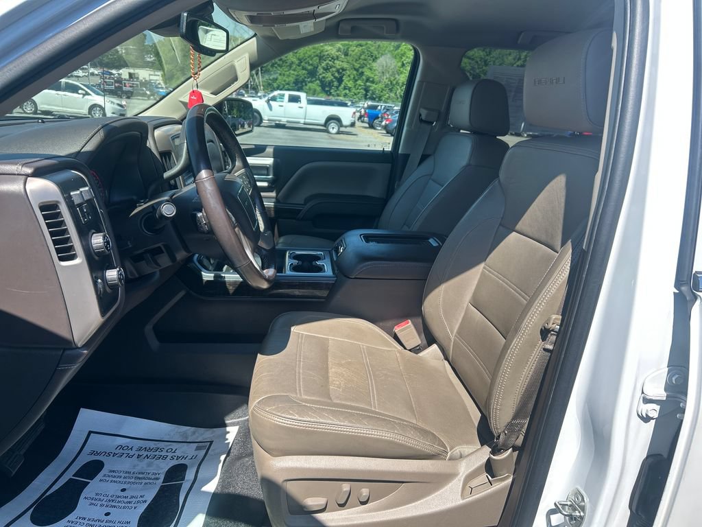 Used 2016 GMC Sierra 1500 Denali w/ Enhanced Driver Alert Package AWD/4WD image 11