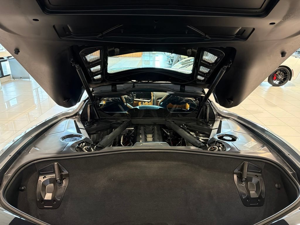 Used 2024 Chevrolet Corvette Stingray Premium Cpe w/ Z51 Performance Package RWD image 11
