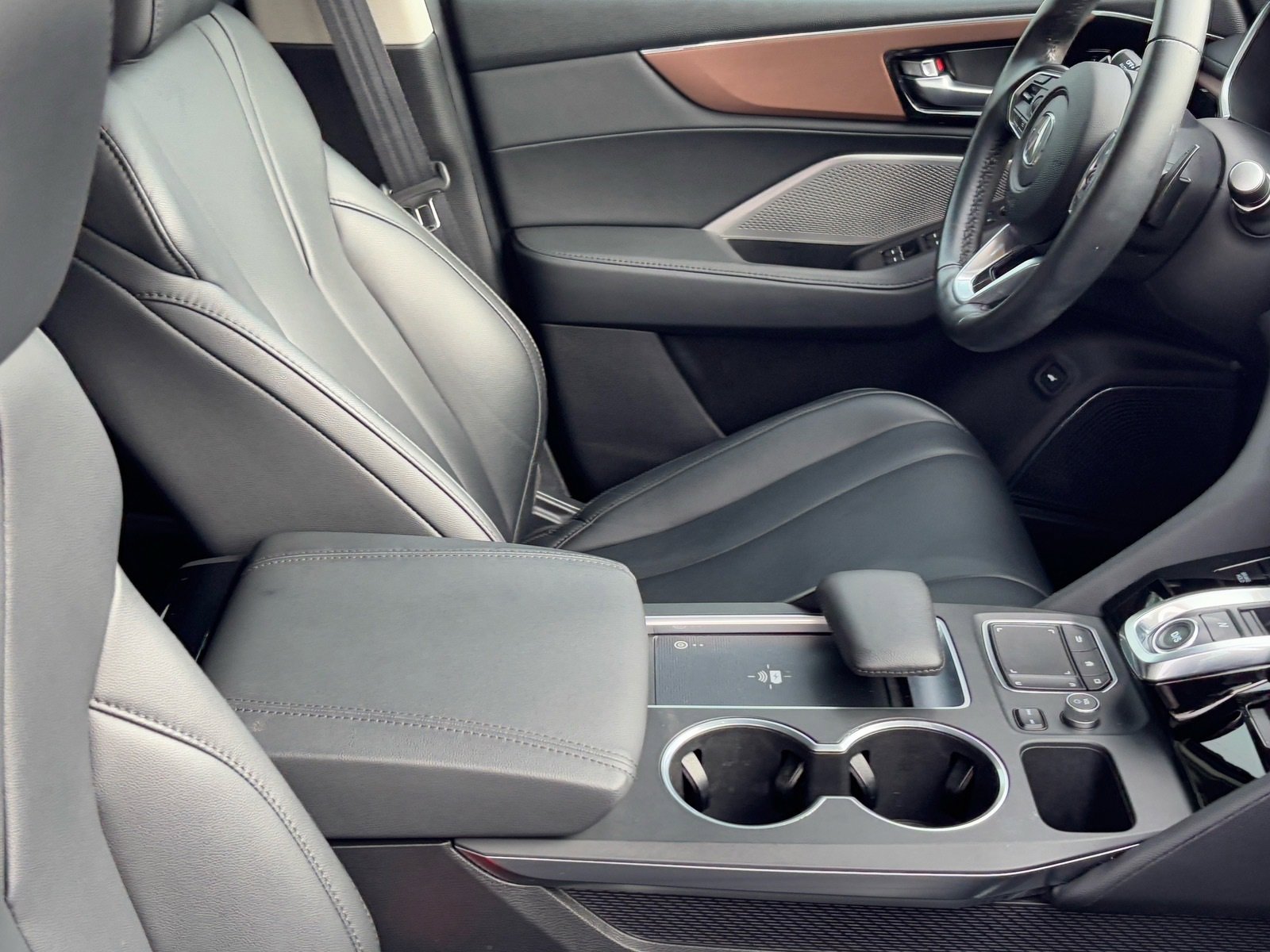 Used 2022 Acura MDX FWD image 12