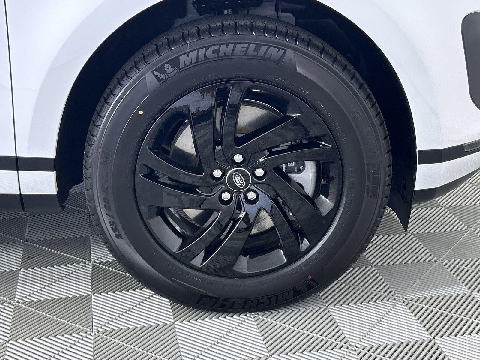 New 2026 Land Rover Range Rover Evoque S image 36
