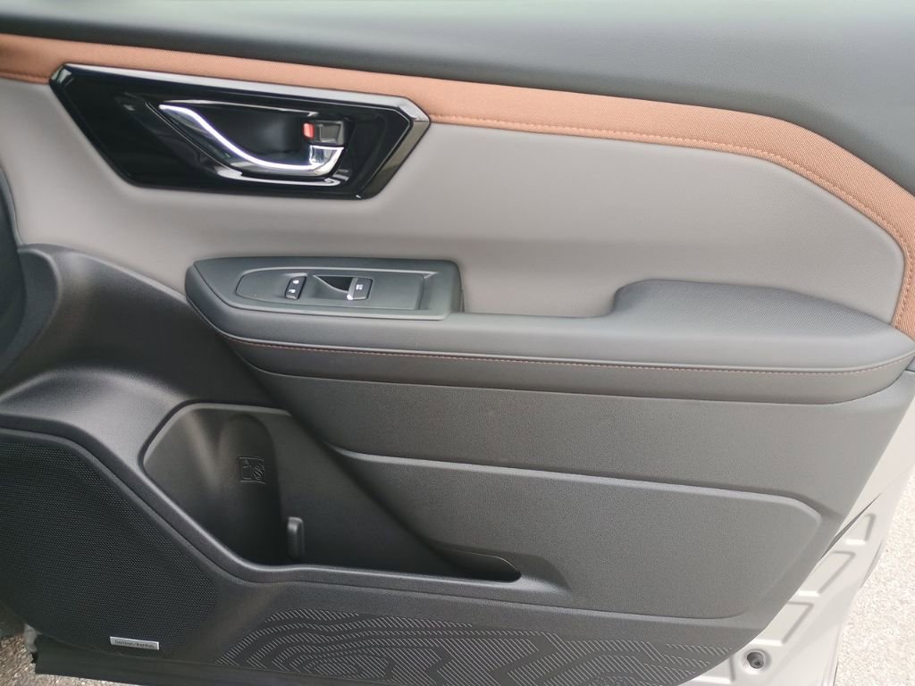 Used 2025 Subaru Forester Sport image 22