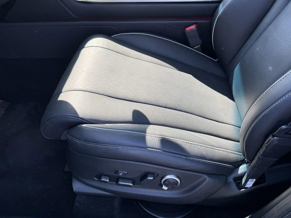 Certified 2025 Genesis GV80 3.5T Advanced image 15