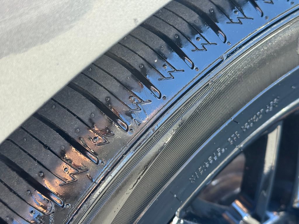 Used 2010 Honda Accord EX-L image 11