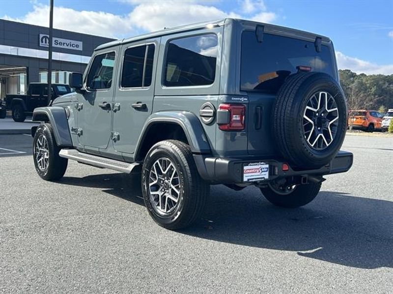 New 2026 Jeep Wrangler Unlimited Sahara AWD/4WD image 6