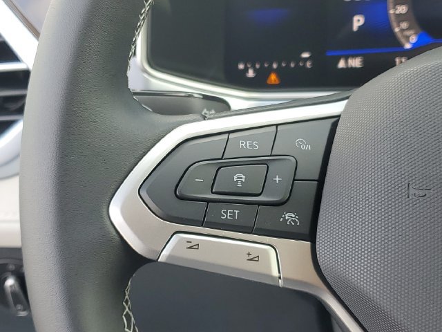 New 2027 Volkswagen Taos SE AWD/4WD image 21