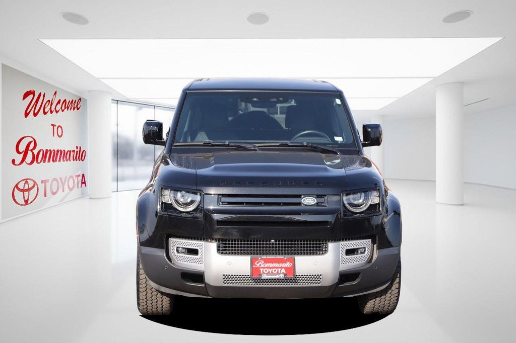 Used 2024 Land Rover Defender 110 SE image 4