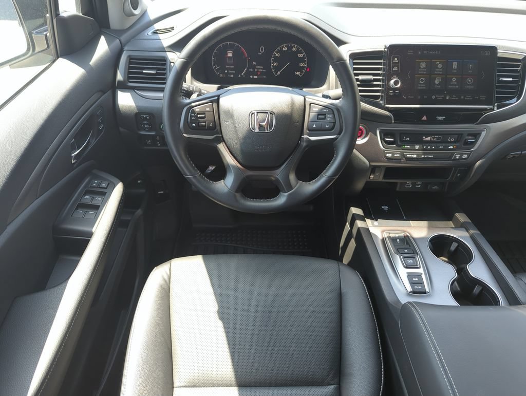 Used 2025 Honda Ridgeline RTL image 13