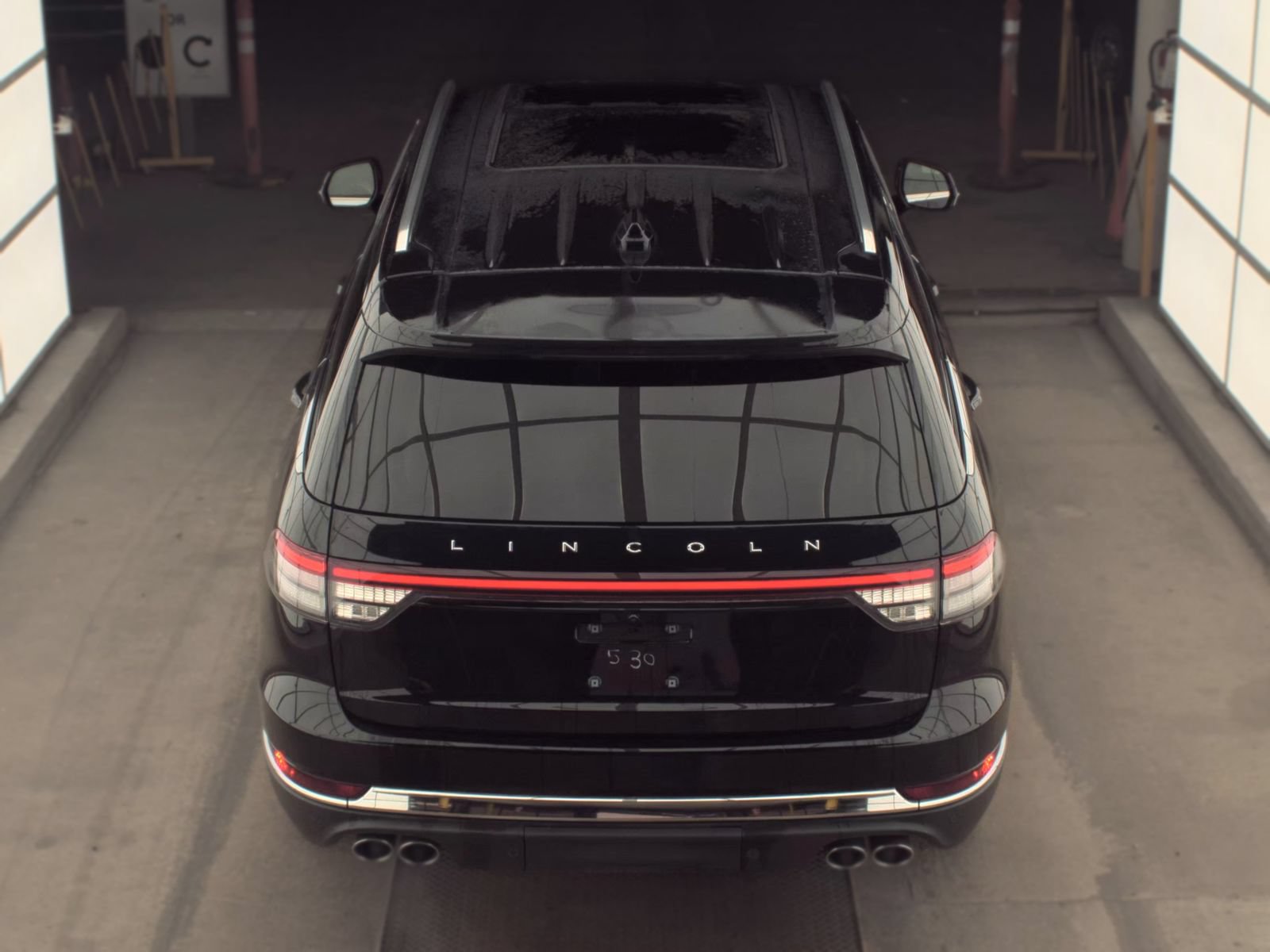 Used 2026 Lincoln Aviator AWD image 6