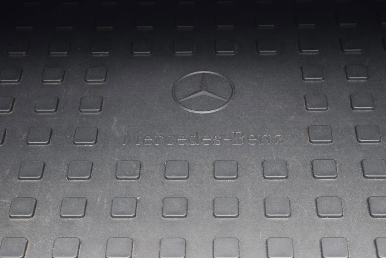 Used 2011 Mercedes-Benz E 350 Cabriolet image 58
