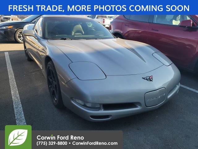 Used 2000 Chevrolet Corvette Coupe w/ Roof Pkg image 1