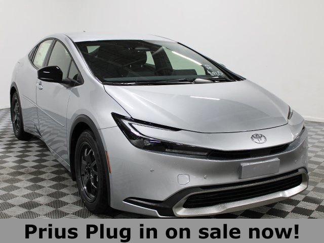 New 2026 Toyota Prius Plug-In Hybrid FWD image 3