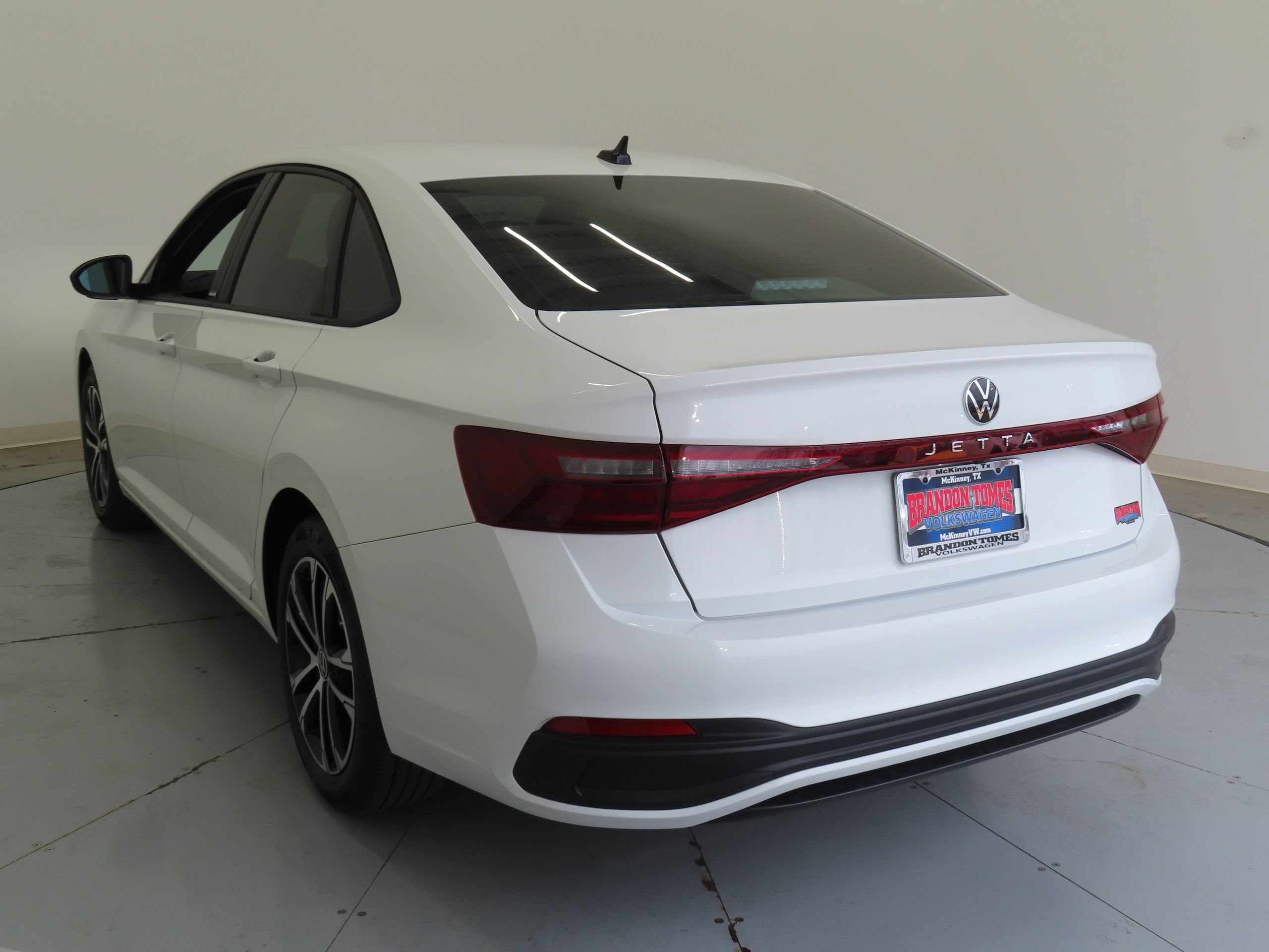 New 2026 Volkswagen Jetta Sport FWD image 6