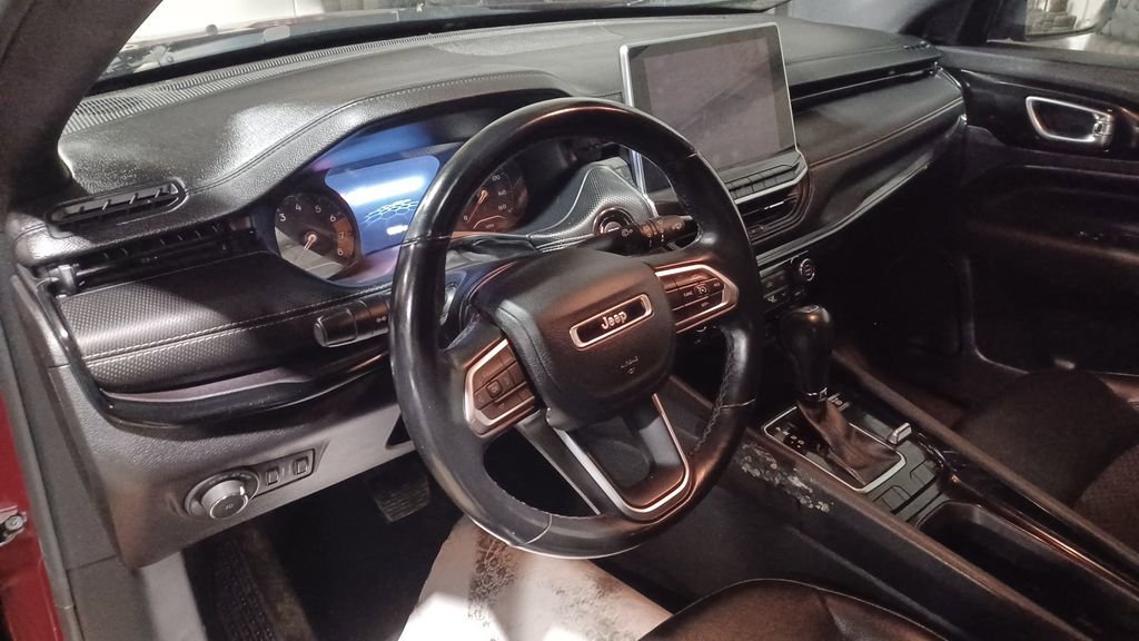 Used 2022 Jeep Compass Altitude w/ Convenience Group image 4