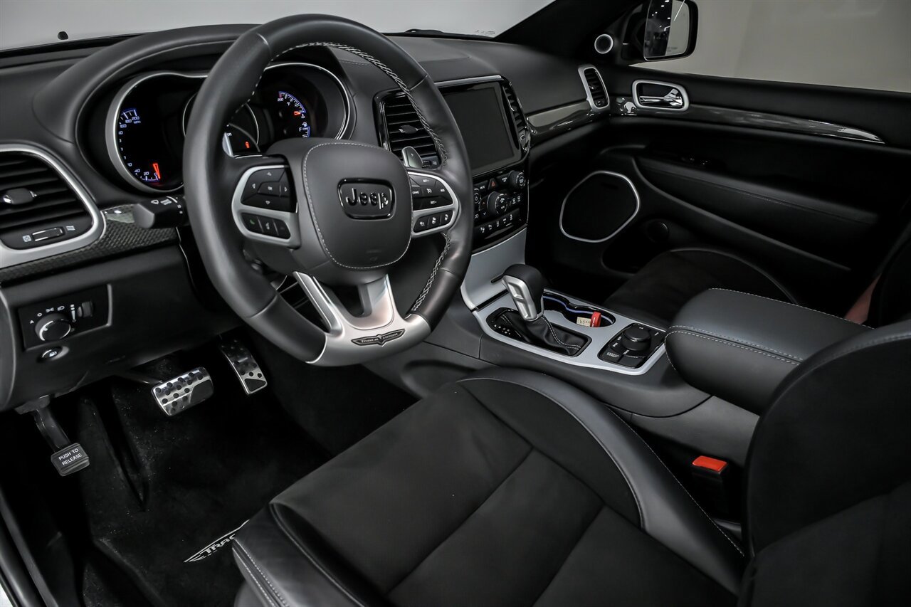 Used 2021 Jeep Grand Cherokee Trackhawk AWD/4WD image 21