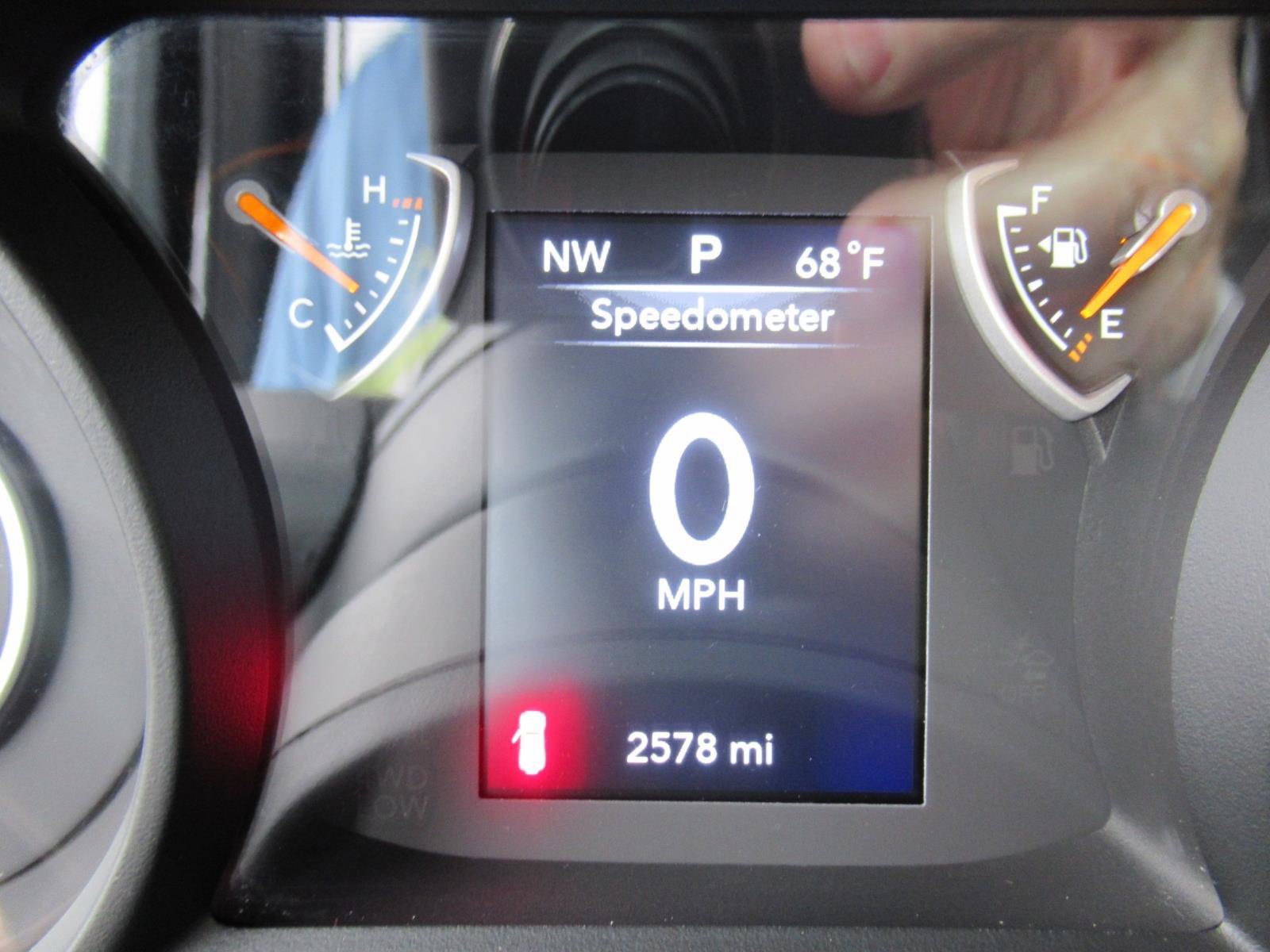 Used 2024 Jeep Wrangler Sport AWD/4WD image 21