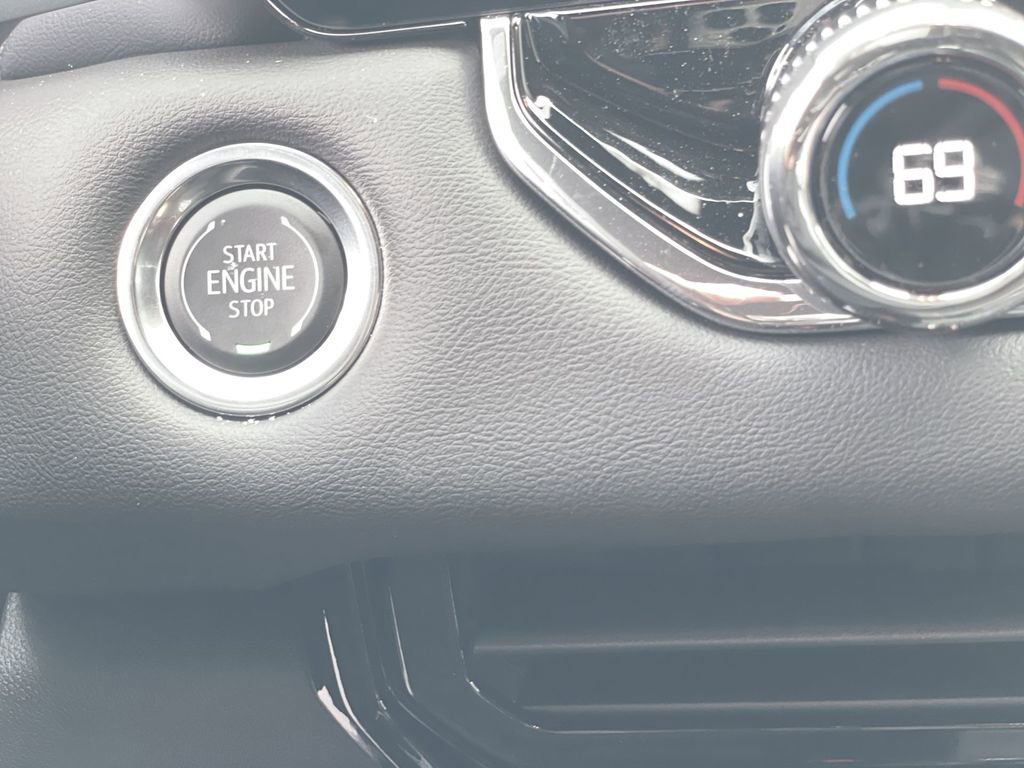 New 2026 GMC Canyon Elevation w/ Convenience Package image 24