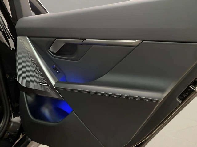 Used 2025 BMW i5 eDrive40i image 66