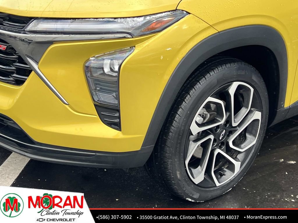 Used 2024 Chevrolet Trax RS w/ Driver Confidence Package image 9