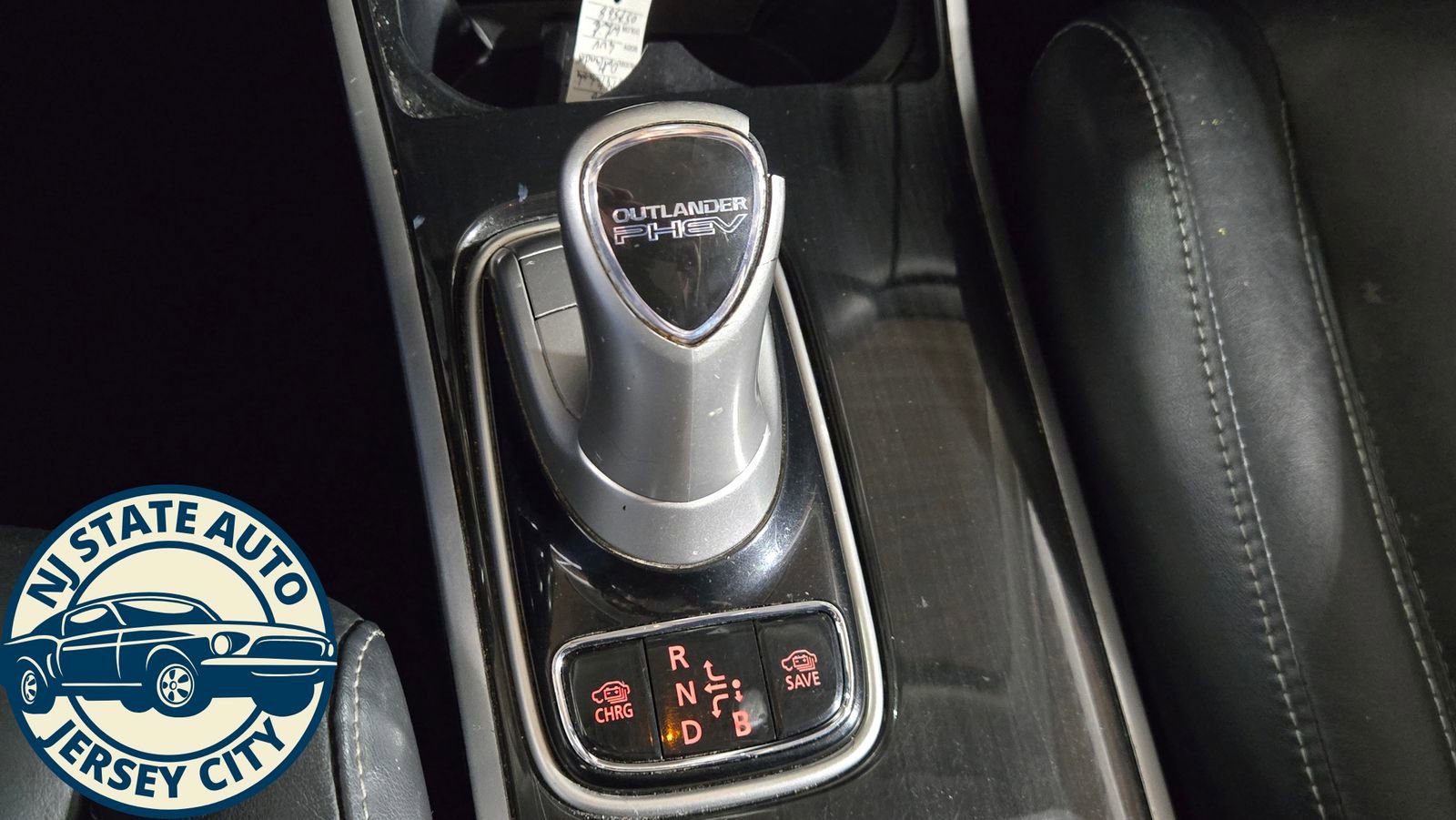 Used 2018 Mitsubishi Outlander SEL image 18
