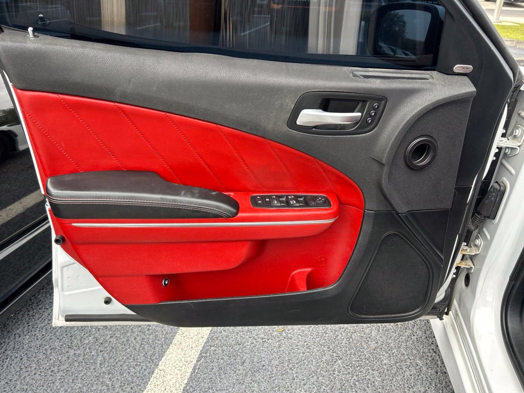 Used 2017 Dodge Charger R/T Scat Pack w/ Technology Group RWD image 17