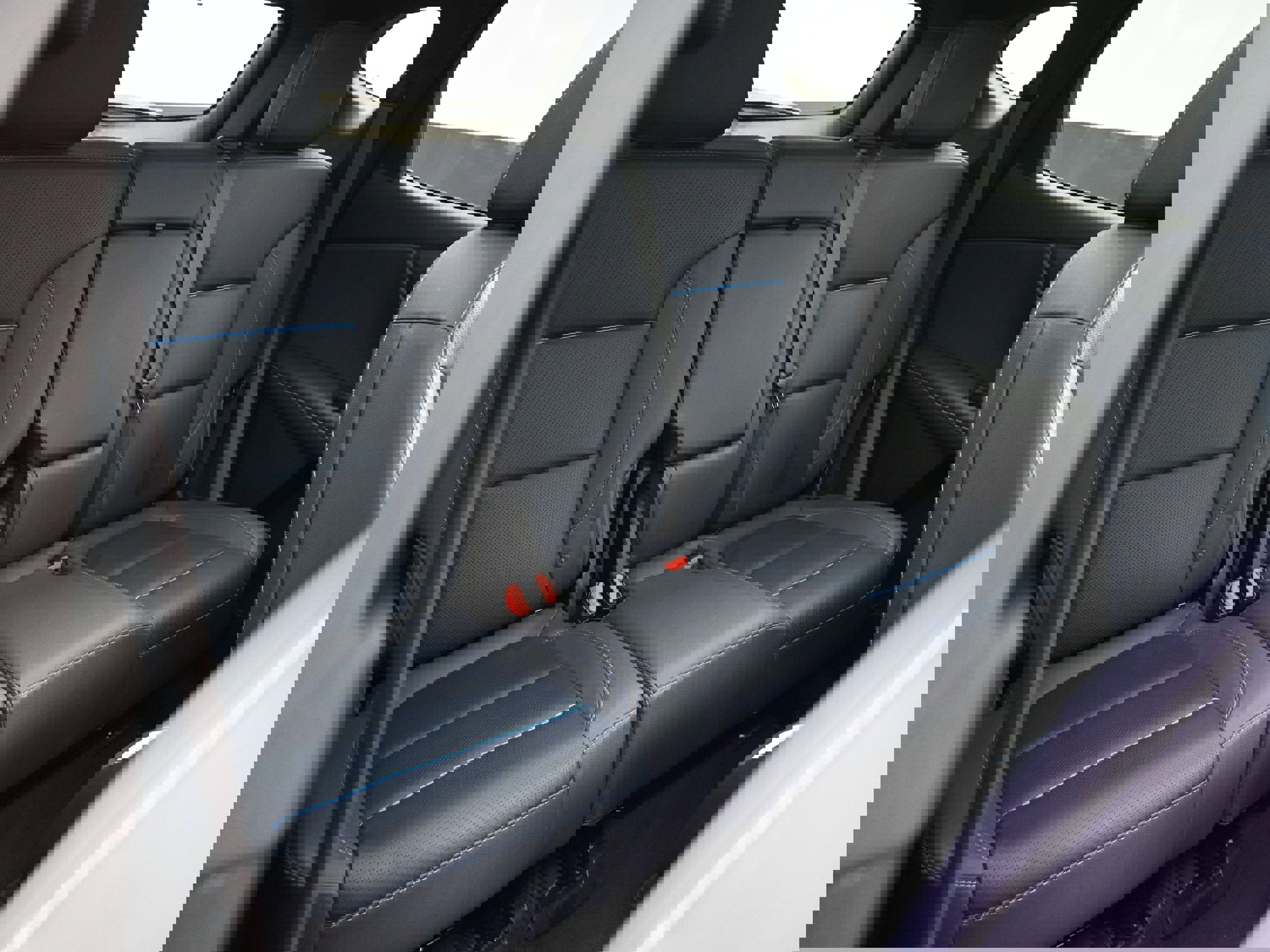 Certified 2023 Chevrolet Blazer RS w/ Driver Confidence II Package image 35