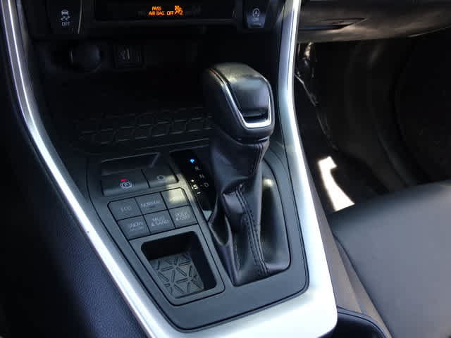 Used 2023 Toyota RAV4 XLE Premium AWD/4WD image 33