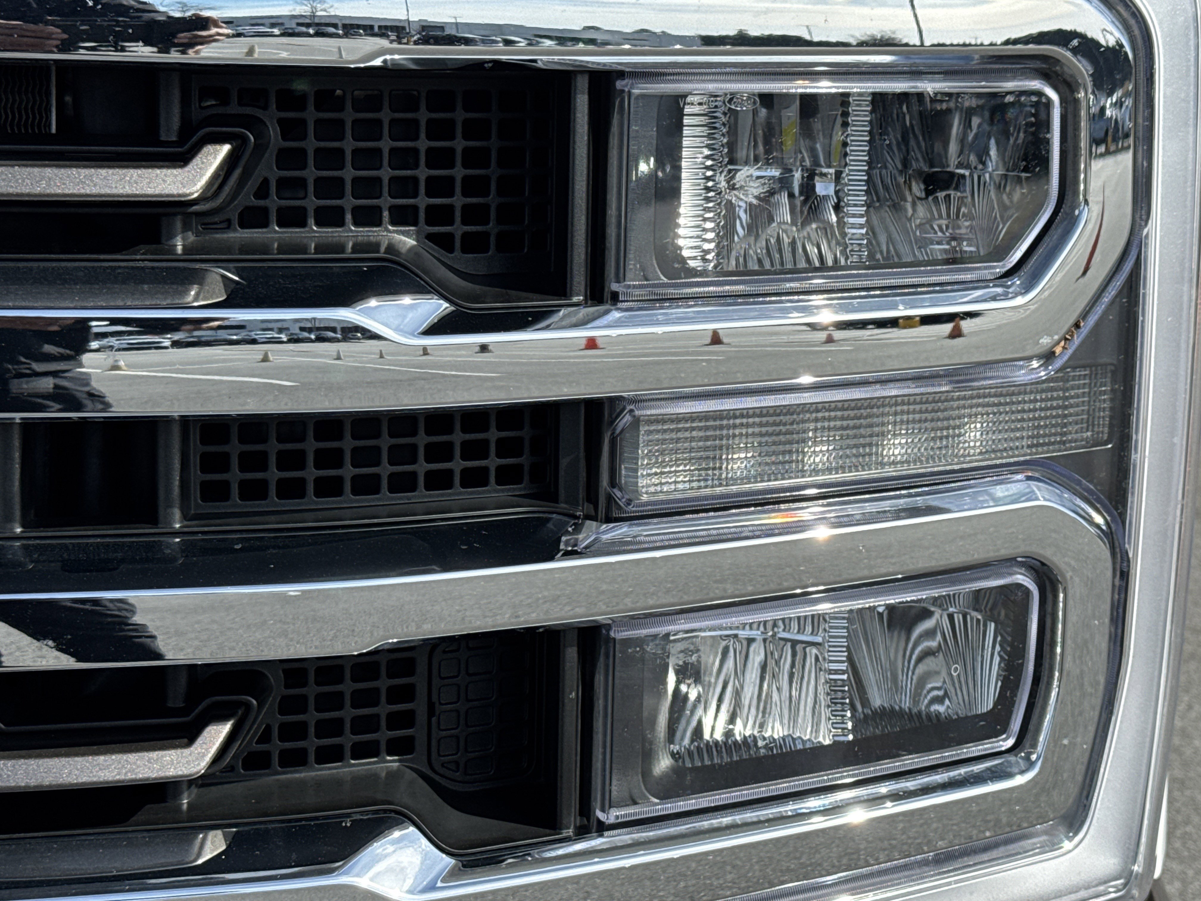 Used 2025 Ford F250 King Ranch w/ FX4 Off-Road Package image 6