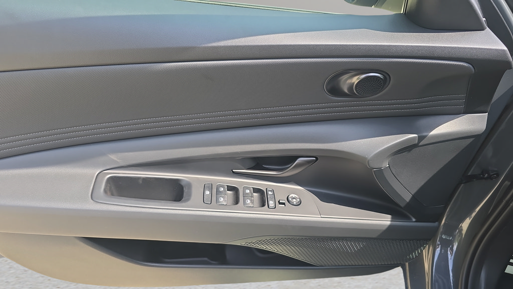 New 2026 Hyundai Elantra SEL Sport Premium FWD image 16