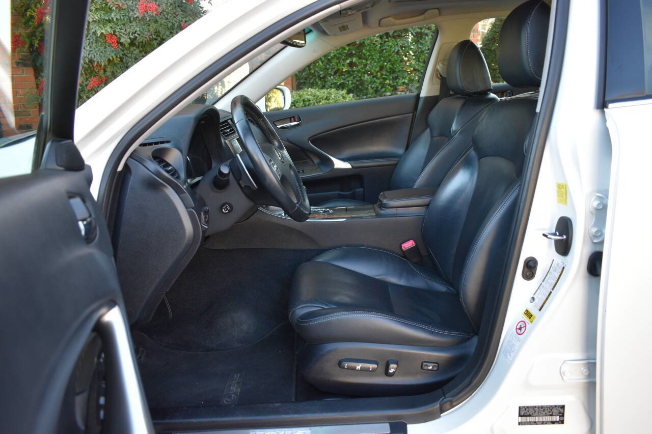 Used 2011 Lexus IS 250 AWD image 7