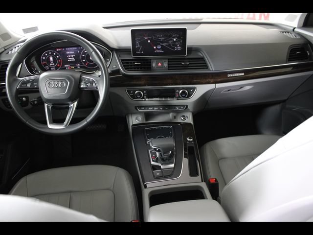 Used 2019 Audi Q5 Prestige w/ Prestige Package AWD/4WD image 13