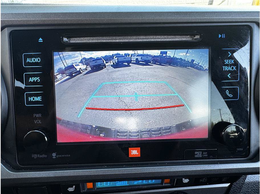 Used 2016 Toyota Tacoma TRD Sport AWD/4WD image 22