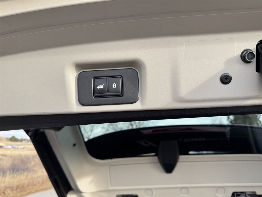 Used 2023 Nissan Ariya image 12