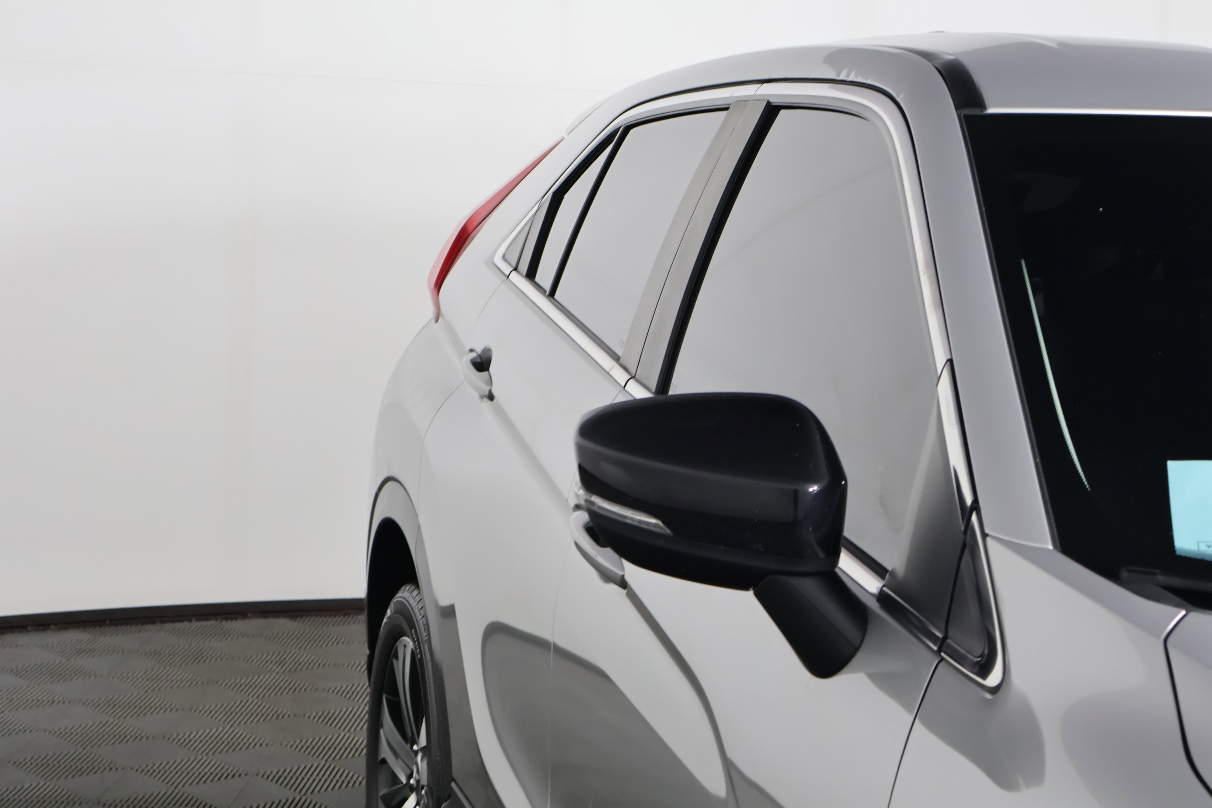 Used 2018 Mitsubishi Eclipse Cross LE image 14