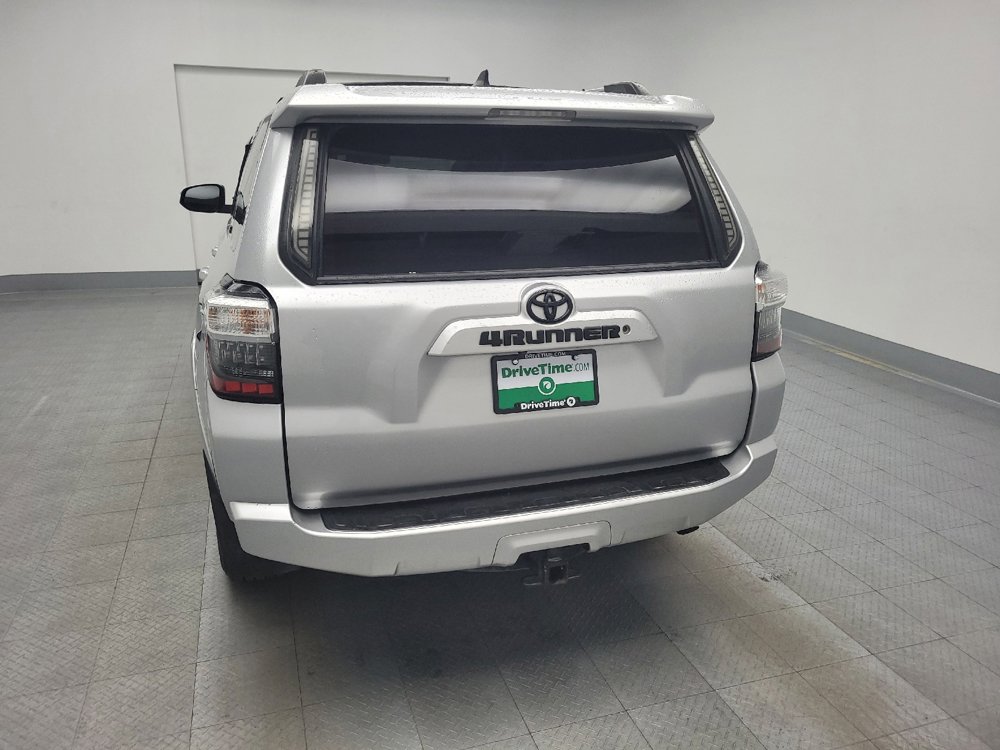 Used 2020 Toyota 4Runner SR5 image 6