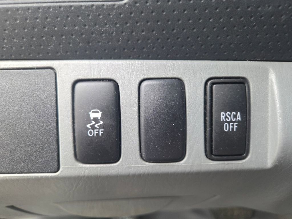 Used 2010 Toyota Tacoma 2WD Regular Cab image 8