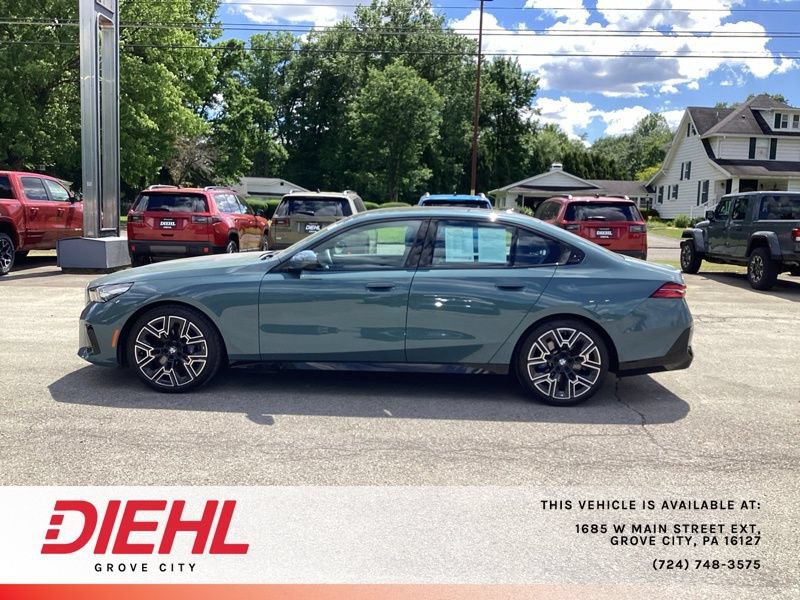 Used 2024 BMW 530i xDrive w/ M Sport Package AWD/4WD image 4