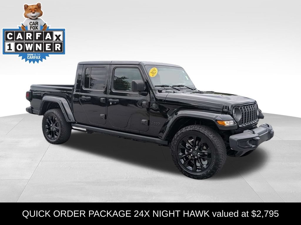 Used 2025 Jeep Gladiator Sport AWD/4WD image 1